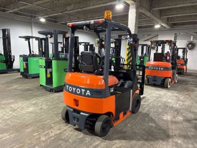 TOYOTA  FORKLIFT 