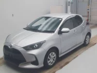 Цена авто Toyota Yaris с аукционов Японии, номер кузова MXPH10, пробег 64 000, оценка 8
