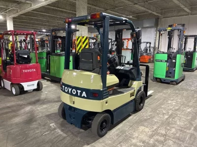 TOYOTA  FORKLIFT 