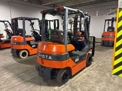 TOYOTA  FORKLIFT 