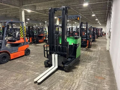 TOYOTA  FORKLIFT 