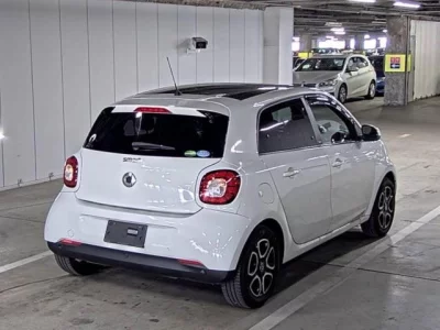 SMART FOURFOUR