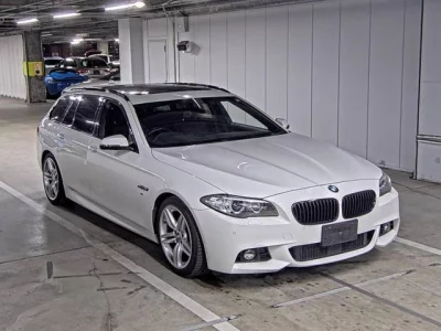 BMW 5 SERIES