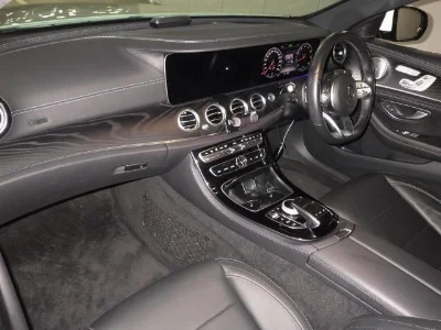 MERCEDES BENZ E CLASS
