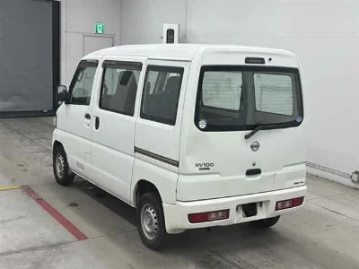 NISSAN CLIPPER VAN