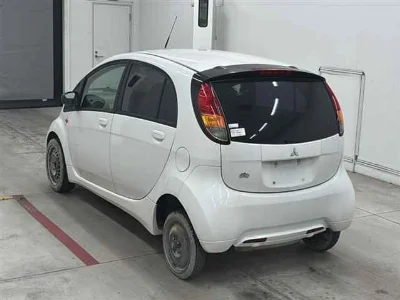 MITSUBISHI I