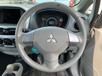 MITSUBISHI I