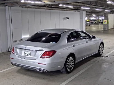 MERCEDES BENZ E CLASS