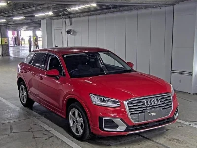 AUDI Q2