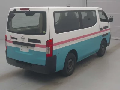 NISSAN NV350 CARAVAN