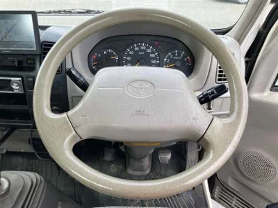 TOYOTA DYNA