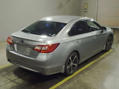 SUBARU LEGACY B4