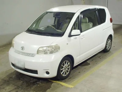 TOYOTA PORTE