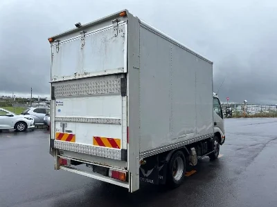 TOYOTA DYNA