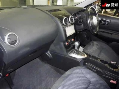 NISSAN DUALIS