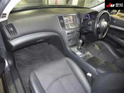 NISSAN SKYLINE