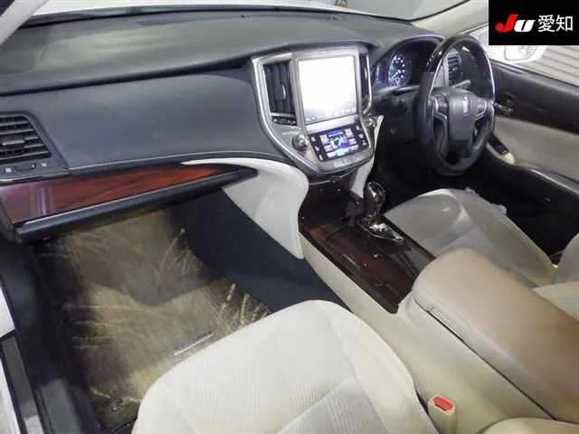 Toyota Crown ROYAL SALOON, миниатюра 3