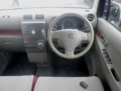 DAIHATSU MOVE CONTE