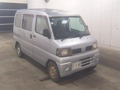 NISSAN CLIPPER VAN