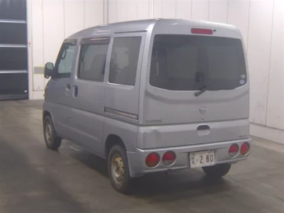 NISSAN CLIPPER VAN