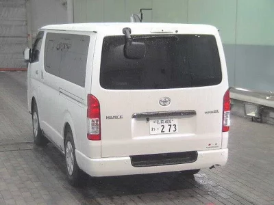 TOYOTA HIACE VAN