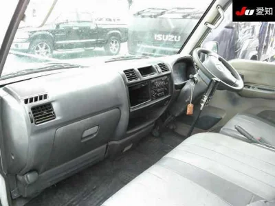 MAZDA BONGO BRAWNY VAN