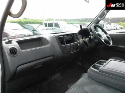 NISSAN CARAVAN