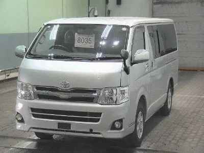 TOYOTA HIACE VAN