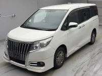 Цена авто Toyota Esquire с аукционов Японии, номер кузова ZRR85G, пробег 82 000, оценка 2