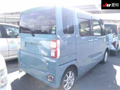 TOYOTA PIXIS MEGA