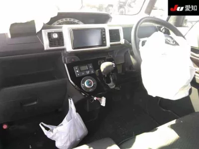 TOYOTA PIXIS MEGA