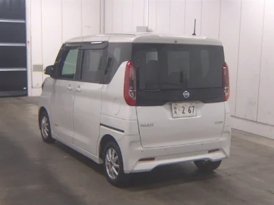 NISSAN ROOX