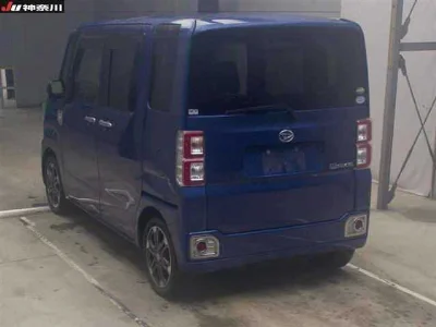 DAIHATSU WAKE