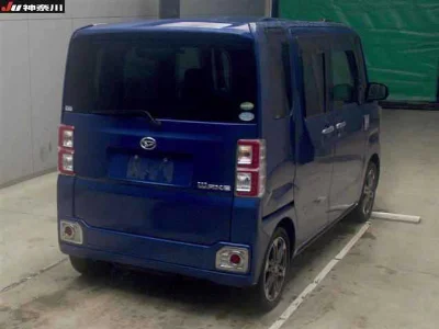 DAIHATSU WAKE