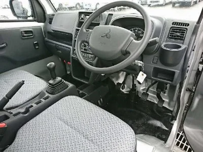 MITSUBISHI MINICAB