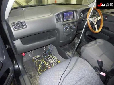 TOYOTA SUCCEED