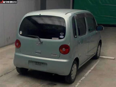 DAIHATSU MOVE LATTE