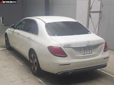 MERCEDES BENZ E CLASS