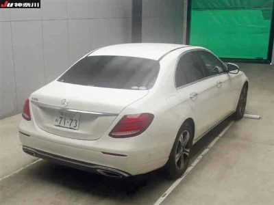 MERCEDES BENZ E CLASS