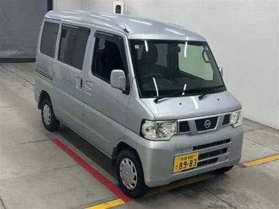 NISSAN CLIPPER VAN
