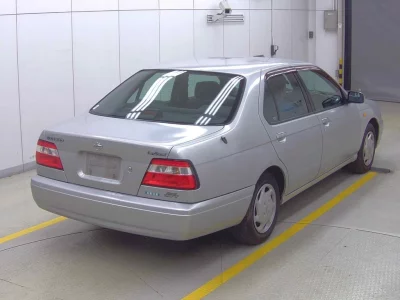 NISSAN BLUEBIRD
