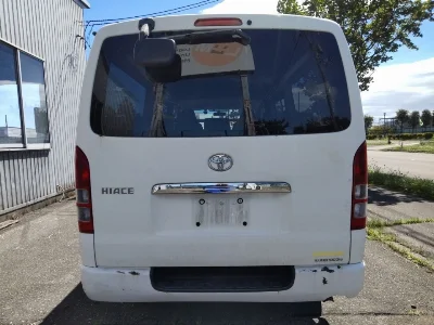 TOYOTA HIACE VAN