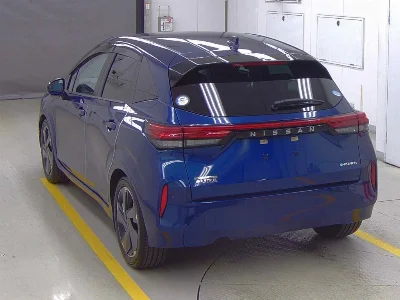 NISSAN AURA