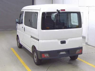 TOYOTA PIXIS VAN