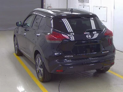 Nissan KICKS