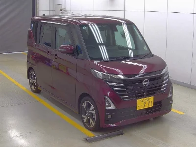 NISSAN ROOX