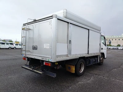 MITSUBISHI CANTER
