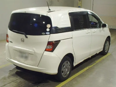 HONDA FREED SPIKE