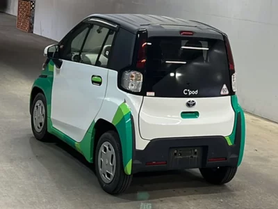 TOYOTA C+POD