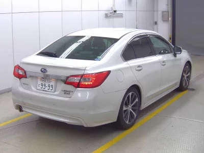SUBARU LEGACY B4